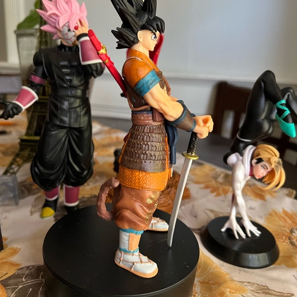 Dragon ball z goku samurai 8” action figure new in box - Picture 11 of 11